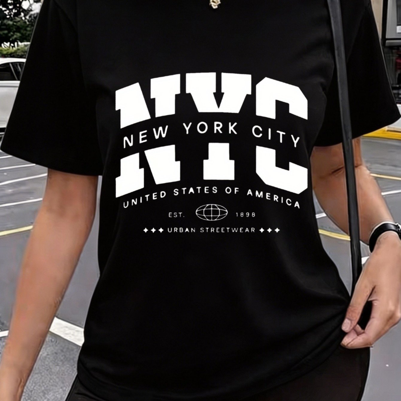 Image of Large Size 's T-shirt With Simple Logo Pattern Printed Round Neck Short Sleeved Top Suitable For Spring And Summer Fashion Shirt Loose Fit Suitable For Outdoor Leisure And Daily Wear Machine Washable