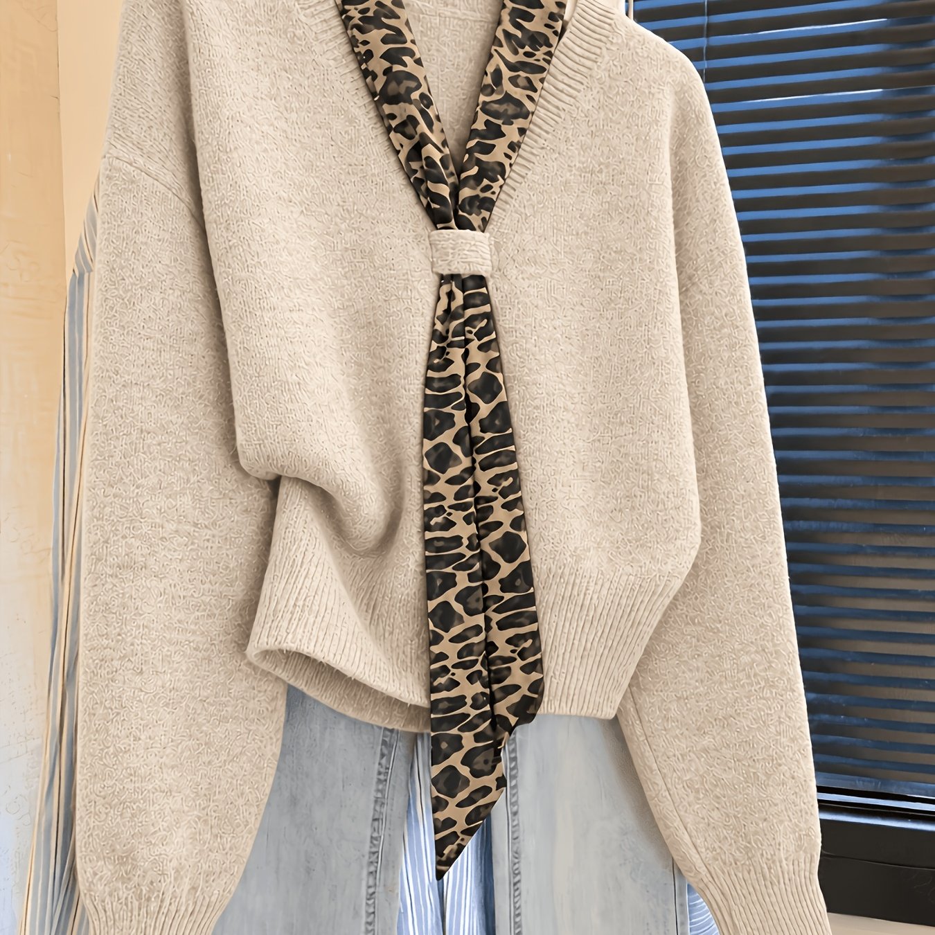 TEMU Romantic Leopard Print Scarf Long Sleeve V-neck Sweater, Autumn/winter Casual Elegant Women's Sweater Top, Beautiful Sweater Suitable For Dates