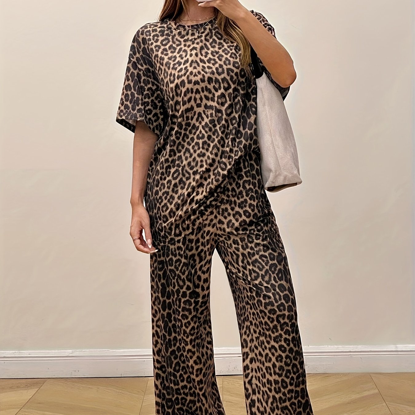 E-shop Leopardenmuster Frühlings-/Herbstkleidung Damen Lässiges Rundhals Kurzarm Top und lange 2-teiliges Set