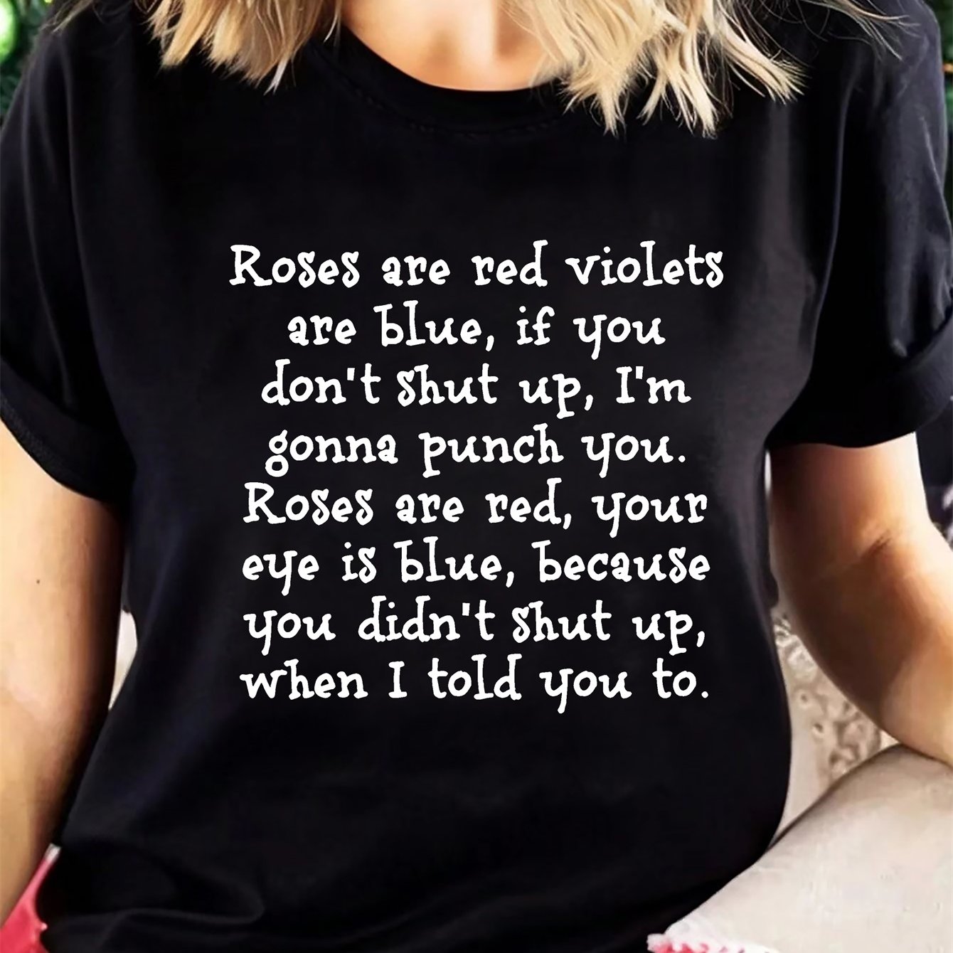 TEMU This Women's T-shirt Features A Fun With A Rose In Red And A Violet In Blue Print, Suitable For , A Stylish For Summer, And For Family Holidays