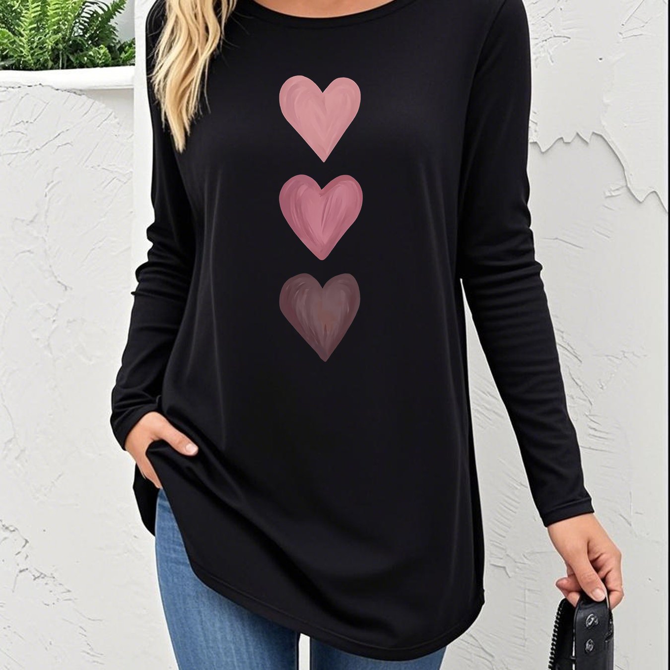 TEMU Autumn And Winter Heart-shaped Print Women's Top, Round Neck Long-sleeved Design, Long Loose Fit To Cover The Flesh, Soft And Skin-friendly