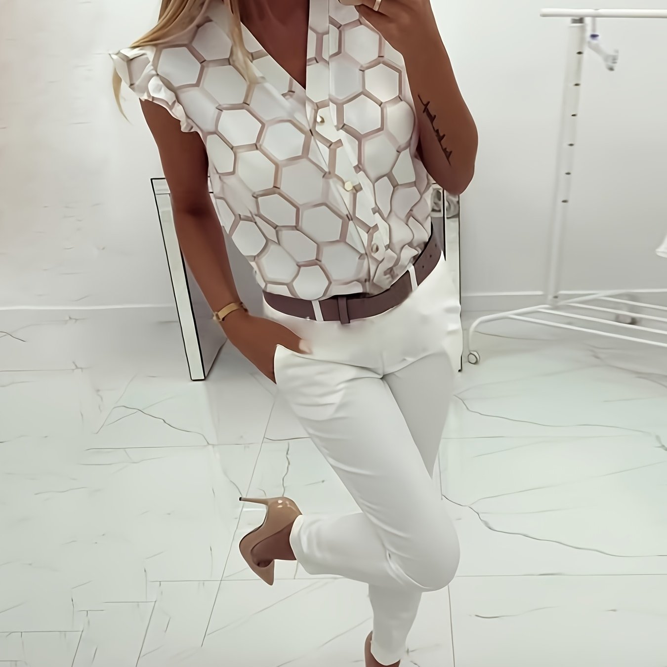 Image of Geometric Pattern Fashion Shirt