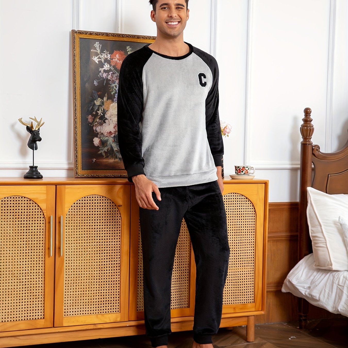 Image of Easy Style Men's Pajama Set Warm Flannel Home Clothes Long Sleeve Round Neck Loose Top And Loose Pants Autumn Winter Set