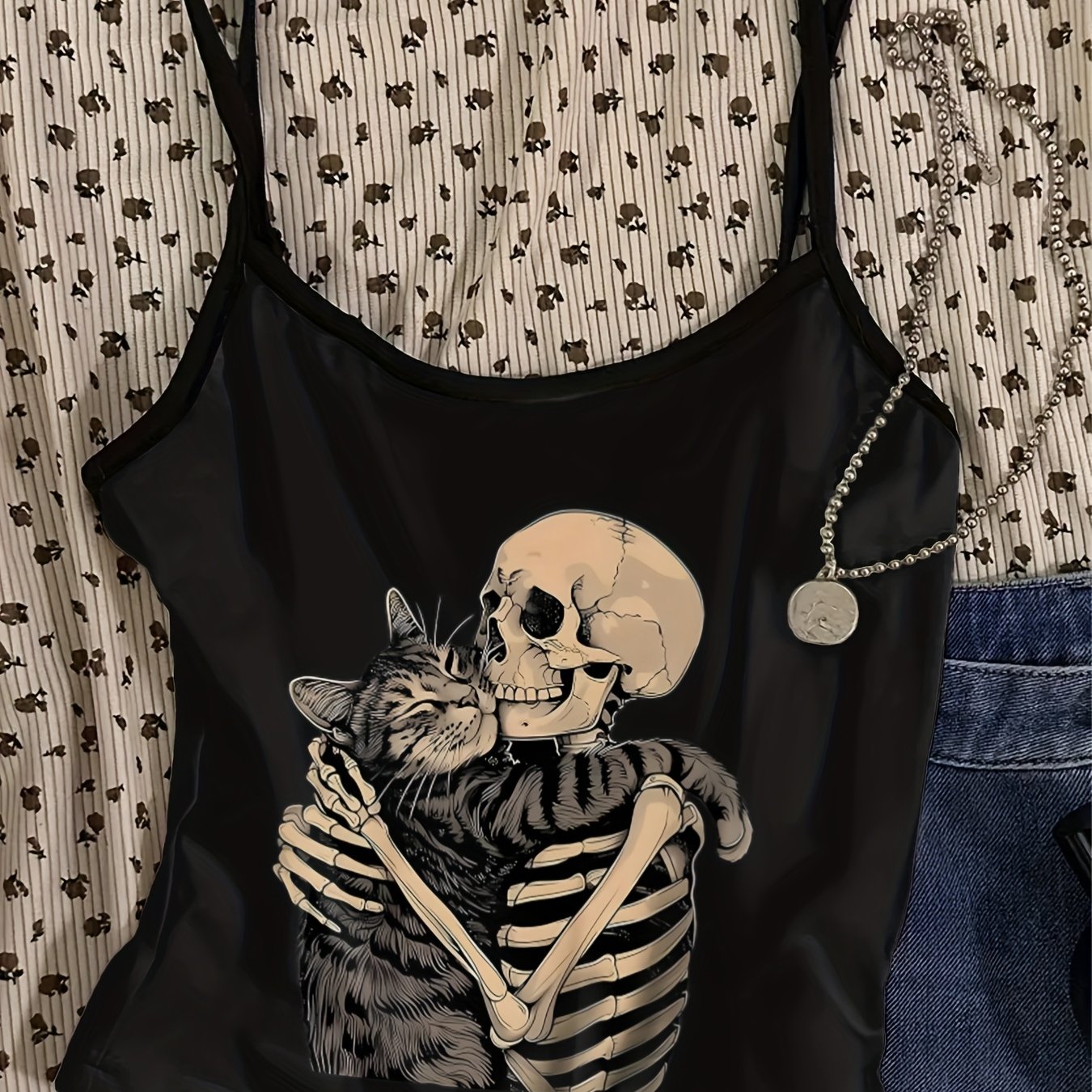 Image of Casual And Simple Spaghetti Strap Tank Top With Skull, Cat, And Music Festival Prints, Perfect For Summer Vacations