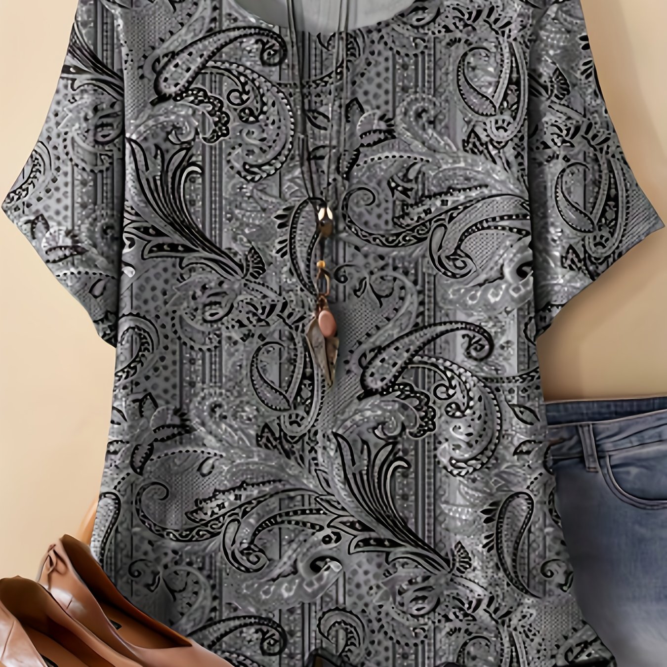 TEMU Plus Size - Women's Round Neck Short Sleeve T-shirt, Bohemian Style, Exquisite Gray Floral Pattern Print, Modern . Stretchy Polyester-spandex,