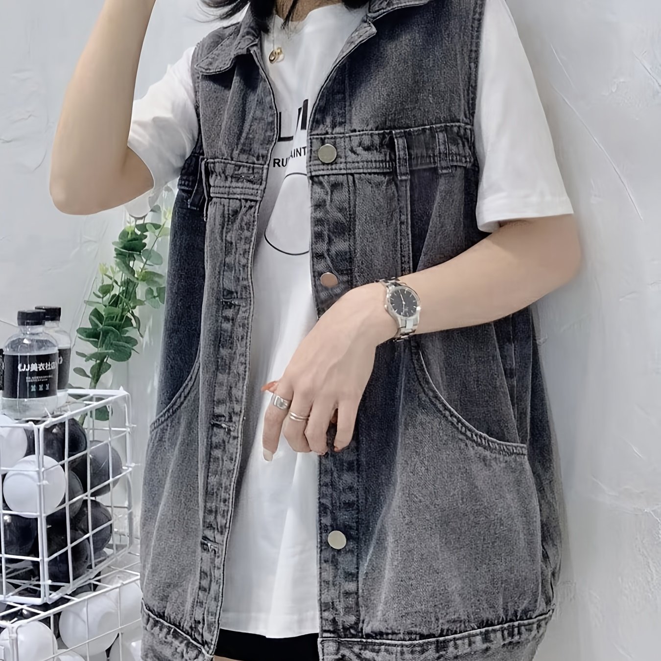 Image of 2026 Spring And Autumn New Retro Washed Denim Vest, Solid Color Slim Fit Academic Style Sleeveless Vest, Casual Fashion Lapel Women's Vest Jacket