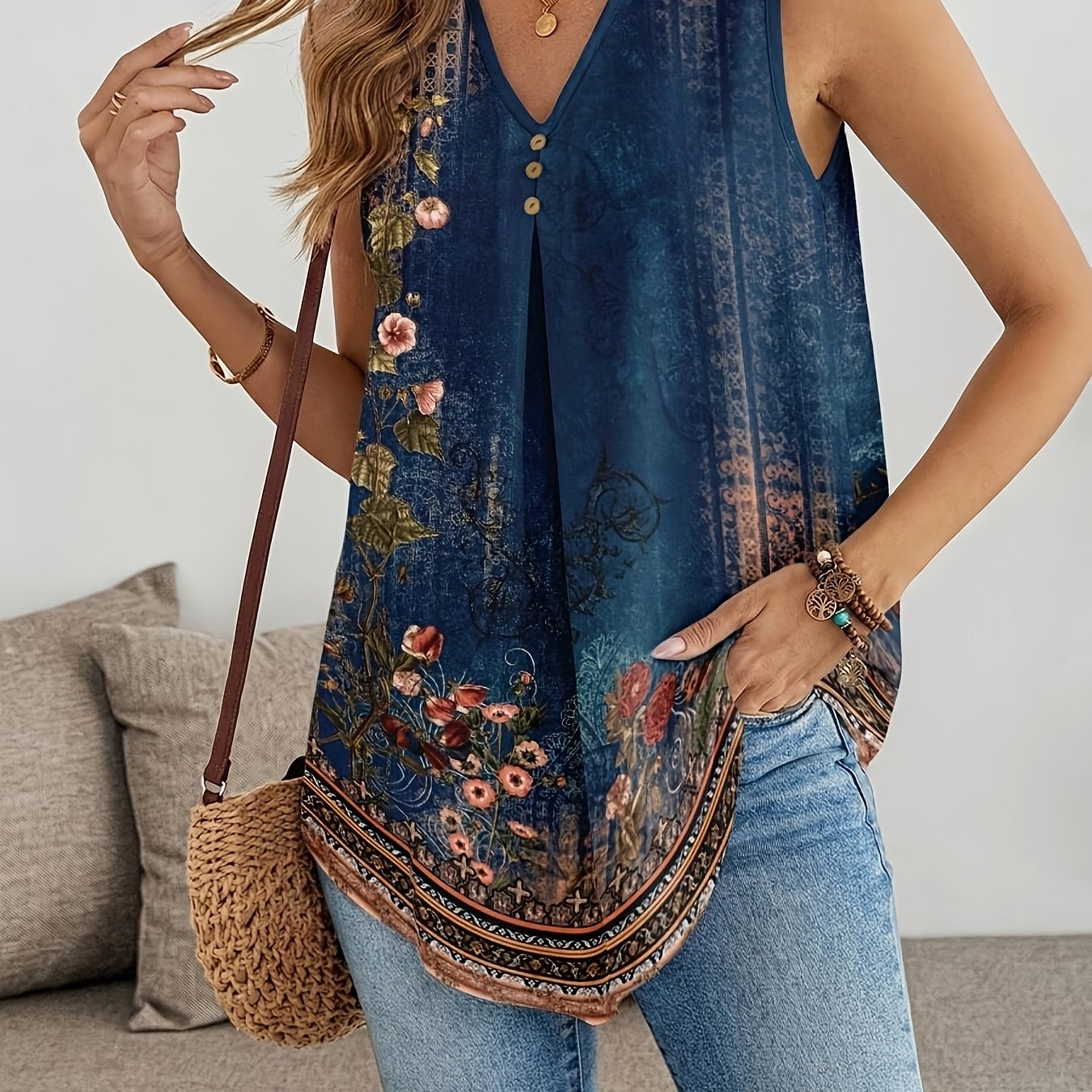 TEMU Plus Size, Plus-size Women's Elegant Printed Sleeveless V-neck Shirt For Summer Daily Wear