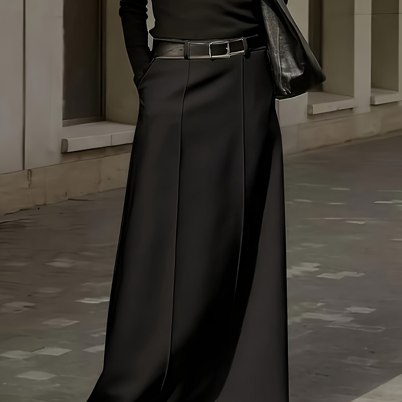 Women's Elegant Commuter Black Half Skirt