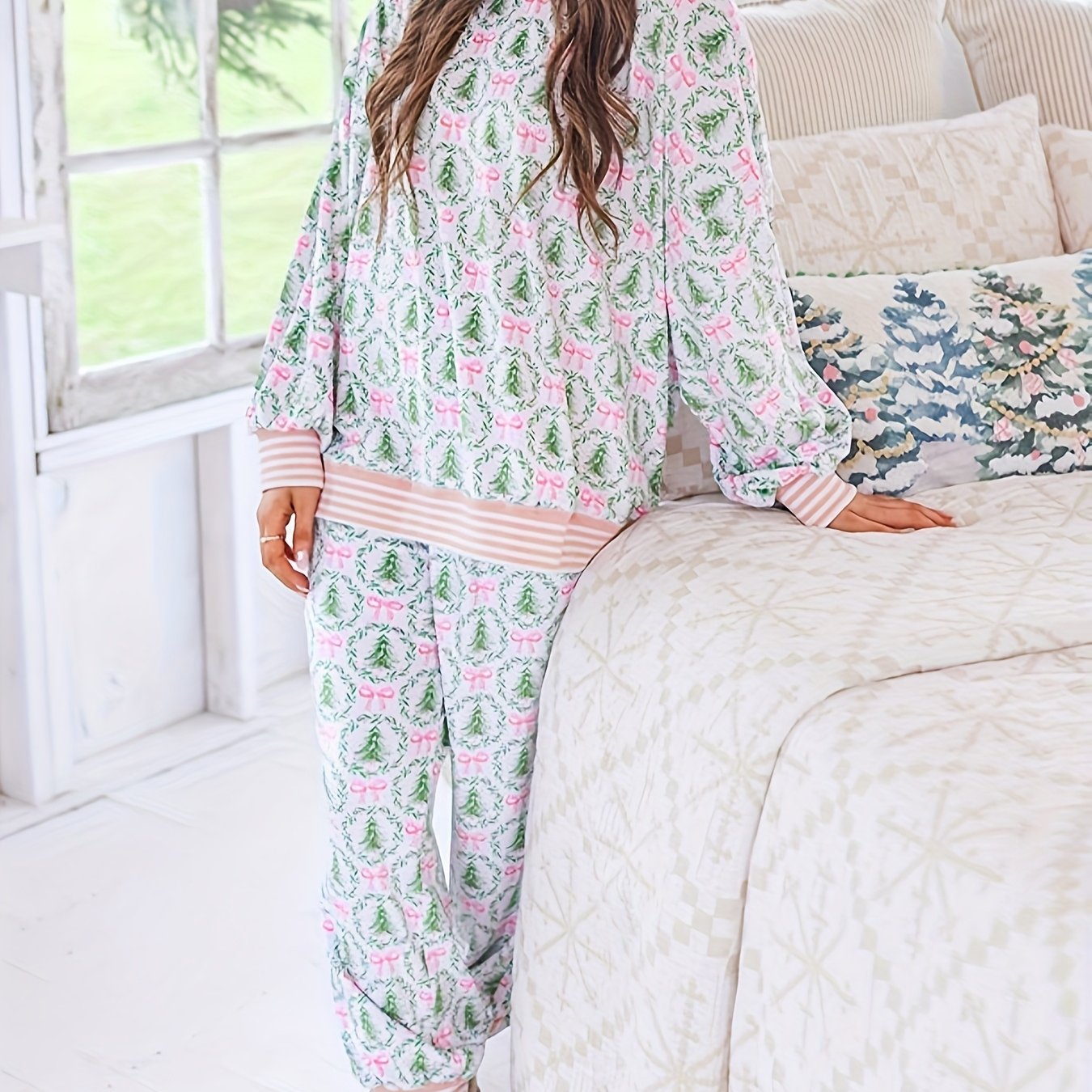TEMU Women Mardi/ Grascarnival Bow Pattern Loungewear Set Clothing, Top And Jogger 2pcs Set, Pink And White Contrast Banding On Wrists And Hem,