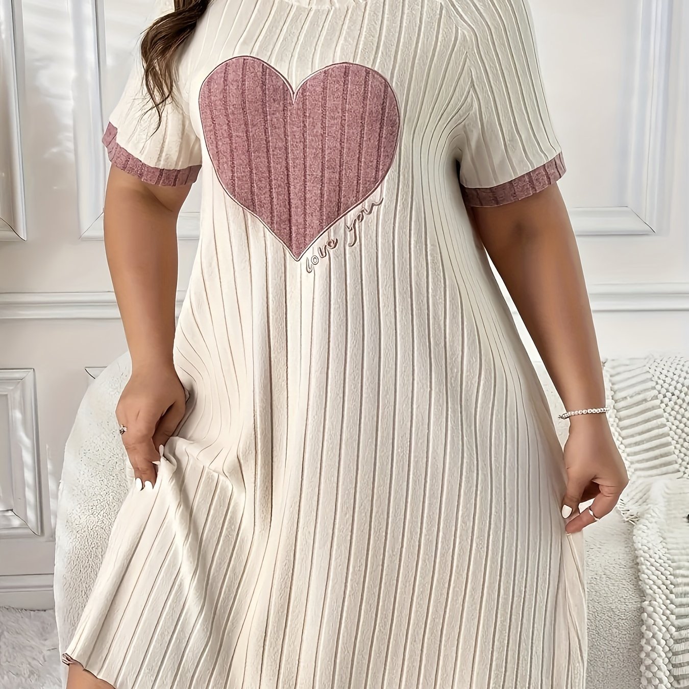 Image of Women's New Style Plus Size Loose Short Sleeve Sleeping Dress Love Pattern Dress Skirt Soft And Comfortable Pajamas