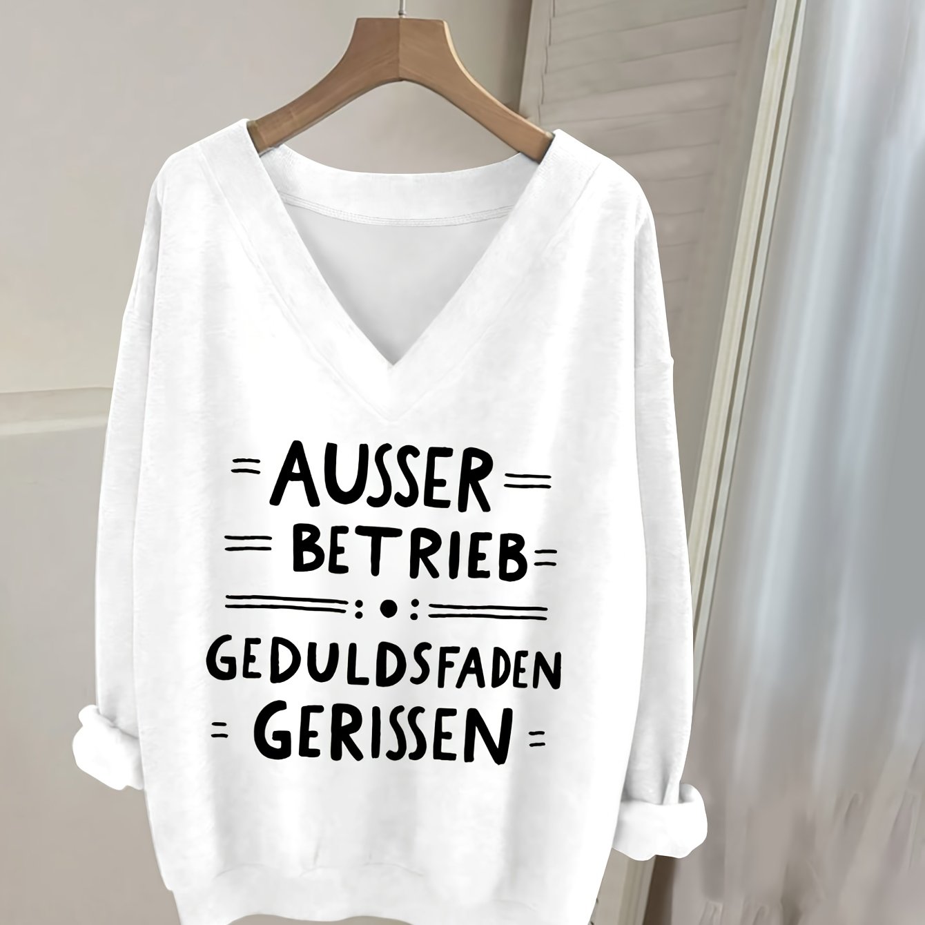 0829gwen, 1pc Casual V-neck Long Sleeve Sweatshirt, Letter Print, Women's Clothing, Long Sleeve T-shirt, Long Sleeve Top, Fashion Top