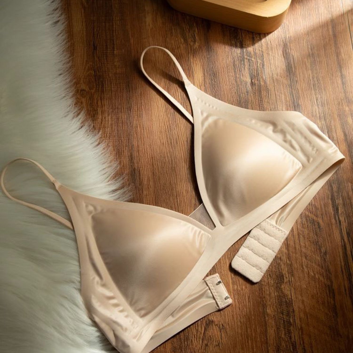 TEMU 1pc Women's Deep V-neck Bra, Thin Straps, Seamless Triangle Cups, Small Bust Wireless Bra, Suitable For Daily/wear-to-date, /apricot/gray,