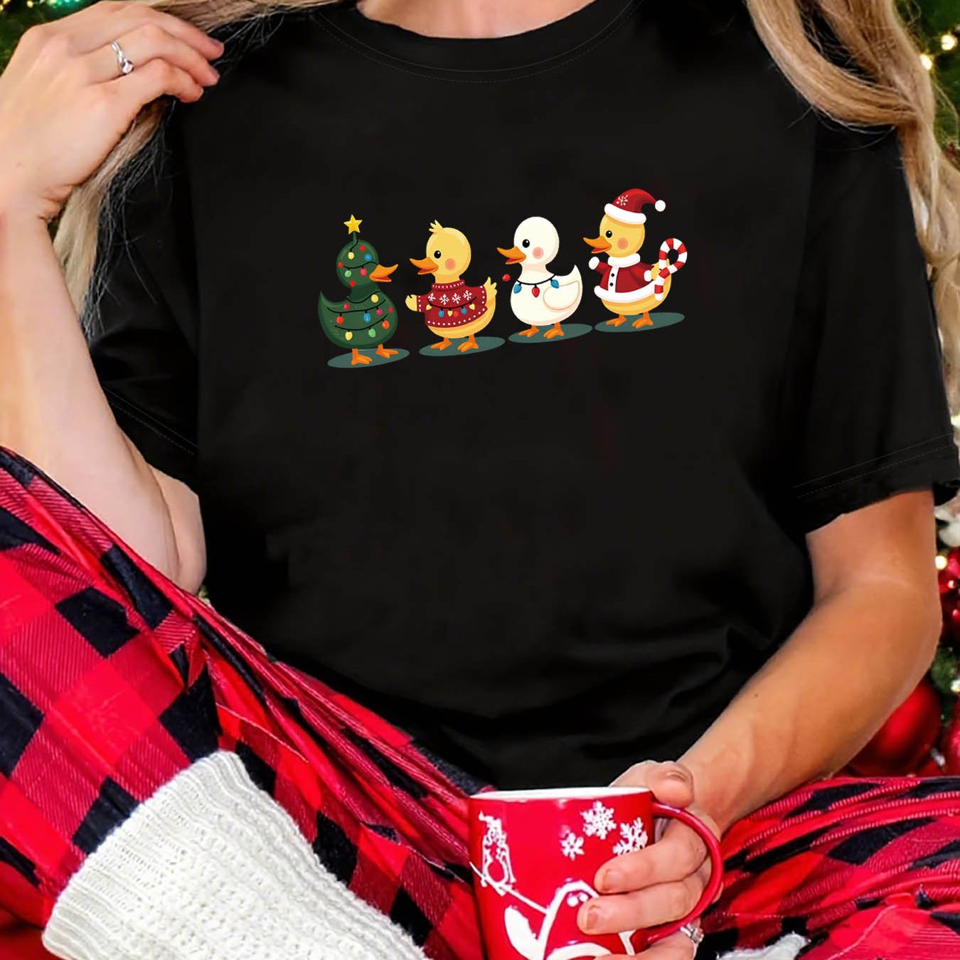 TEMU Cute Christmas Ducks Graphic Print T-shirt, Short Sleeve Crew Neck Casual Top For Summer And Spring, Women's Clothing
