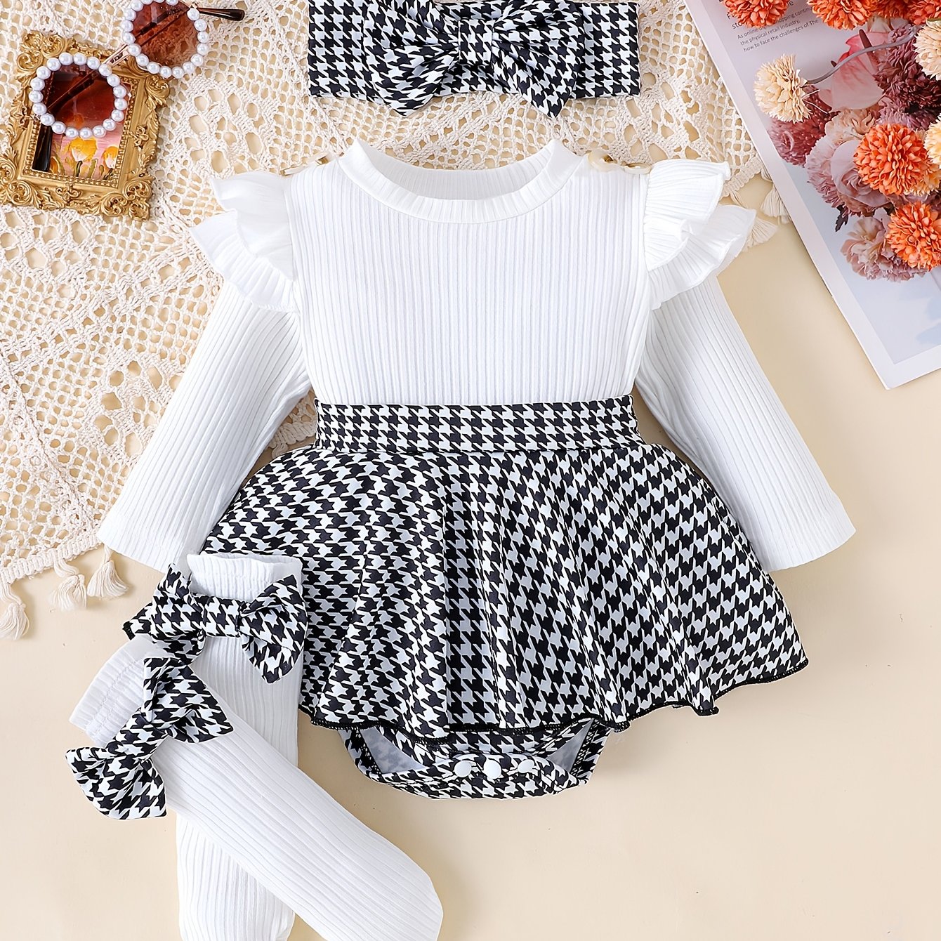 Image of Autumn/winter Style Ribbed Long-sleeve Double-layer Flutter Sleeve Hem Romper With Foot Covers And Headband For Infants And Toddlers, Perfect For Outdoor