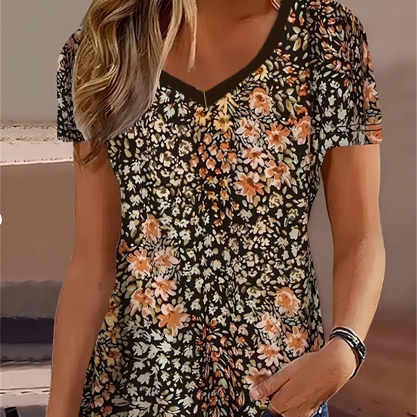 TEMU Fashionable Floral Print V-neck Short-sleeve Top