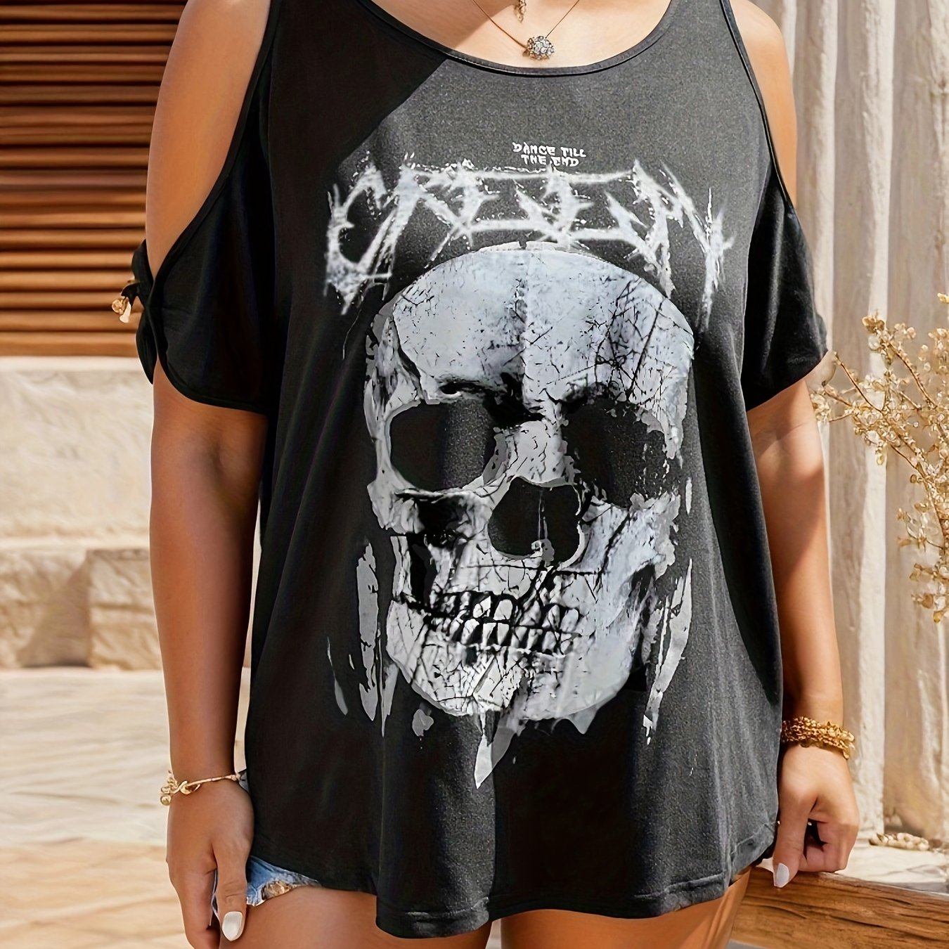 Style Women's Casual Comfortable Off-shoulder Halloween Skull Print Plus Size Top