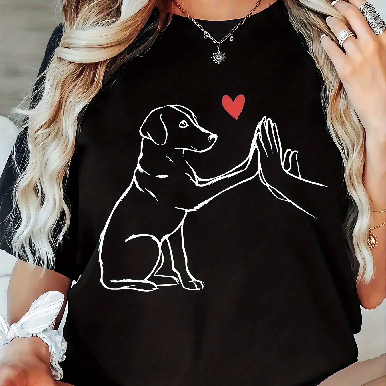 TEMU T-shirt décontracté grande taille pour femme avec motif de chien et main - Col rond, manches courtes, tissu légèrement extensible, haut