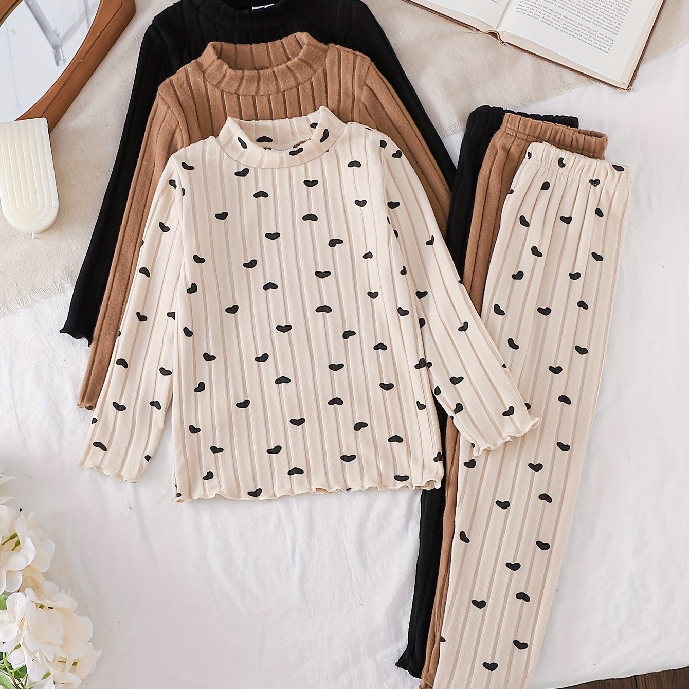 E-shop 6-teiliges Kleidungsset für junge Mädchen, Herbst/Winter-Langarm- Lang-Hosen-Outfit für Mädchen mit durchgehendem Herz-Print in drei Farben: