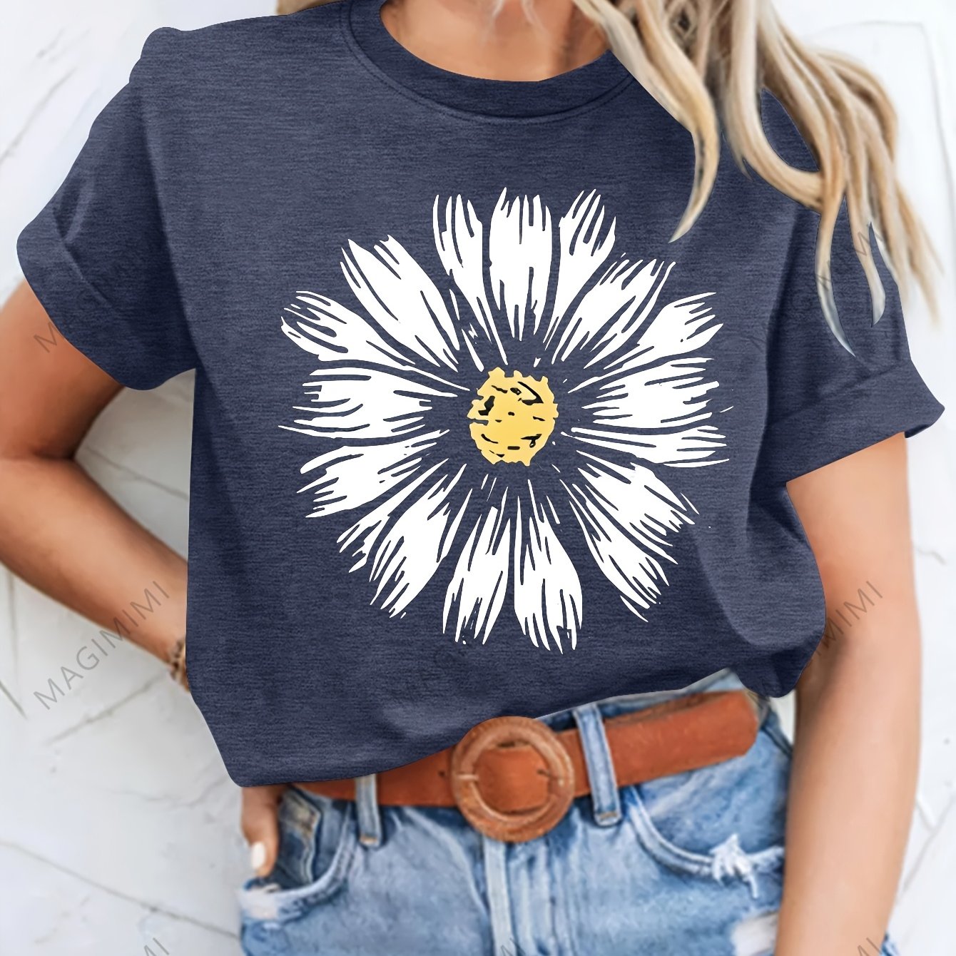 TEMU 1pc Of Women's Plus-size Casual T-shirt With Daisy Print- Short Sleeves, Round Neck, Fabric, Regular Fit, Suitable For