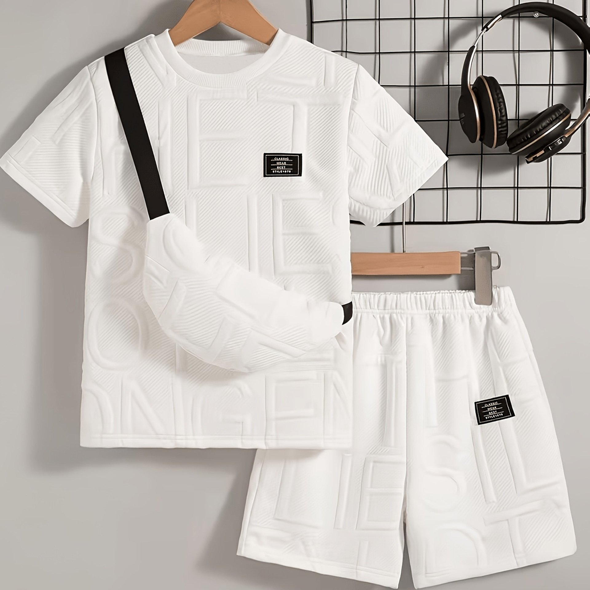 Boys Summer Outfit 3d Letter Embossed Fabric Short Sleeve Tee And Shorts 3pcs Set Fashion Boys Clothing With Bag Kids Casual Streetwear, Perfect For Outdoor