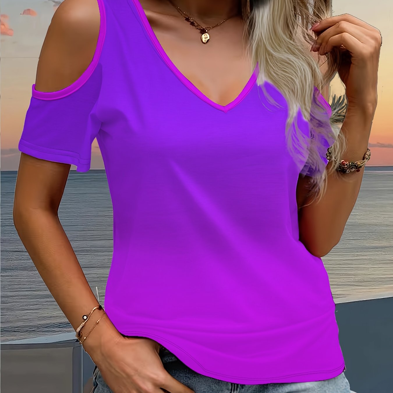 TEMU Top sólido con hombros descubiertos, cuello en V y manga corta, diseño fácil y elegante, el cuello en V realza el clavícula, tejido y