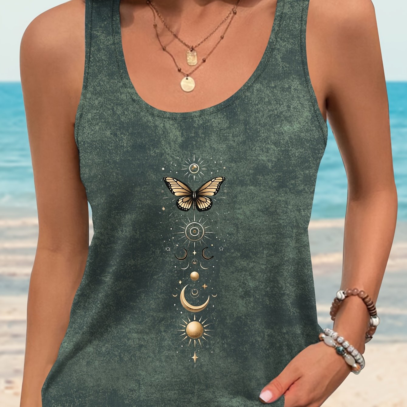Floral Beach Vacation Tie-dye Top For Summer Fashion, Perfect For A Relaxed Holiday. Made From Cool And Comfortable Fabric, Machine Washable