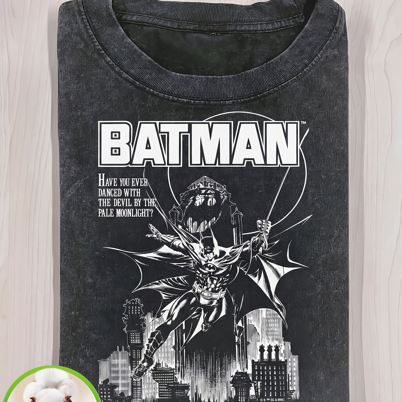 Image of Batman Pale Moonlight Comic Print Washed Men's T-shirt, 230g Pure Cotton, Men's Summer Clothing, Vintage Distressed Style, Men's Gift, Casual Outing And Vacation