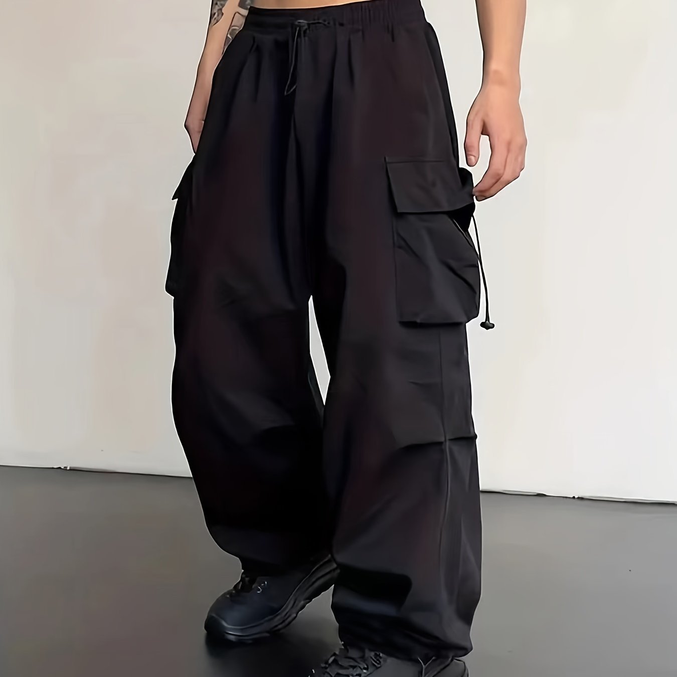 TEMU Fashion Multi-pocket Polyester Sweatpants With Waist Drawstring For Men - Solid Color Loose Fit Non-stretch Woven Cargo Pants For Daily & Casual Wear