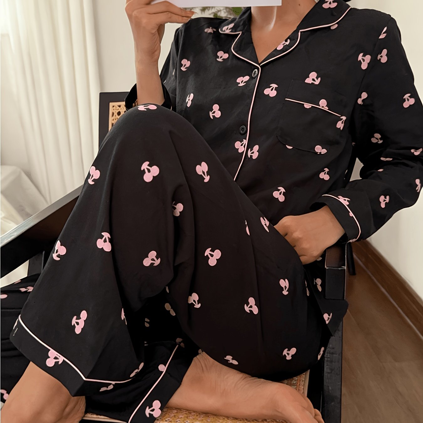 TEMU Conjunto de pijama para mujer de 2 piezas con estampado de dulces, pantalones holgados de larga y camisa con abertura y bolsillos, ideal para de