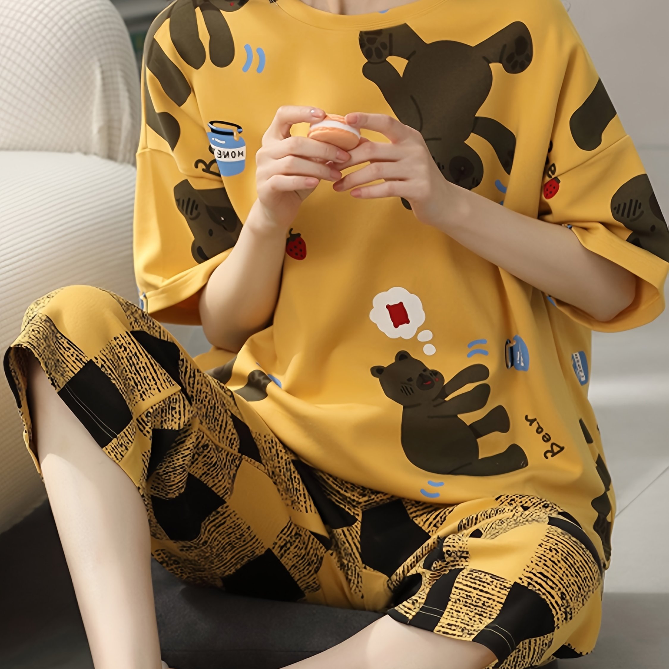 E-shop Neues Damen Pyjama Set, Rundhals Kurzarm Cartoon Bär und 3/4 Karohose Druckmuster, Lässige lockere Passform, Damen Schlafanzug Homewear