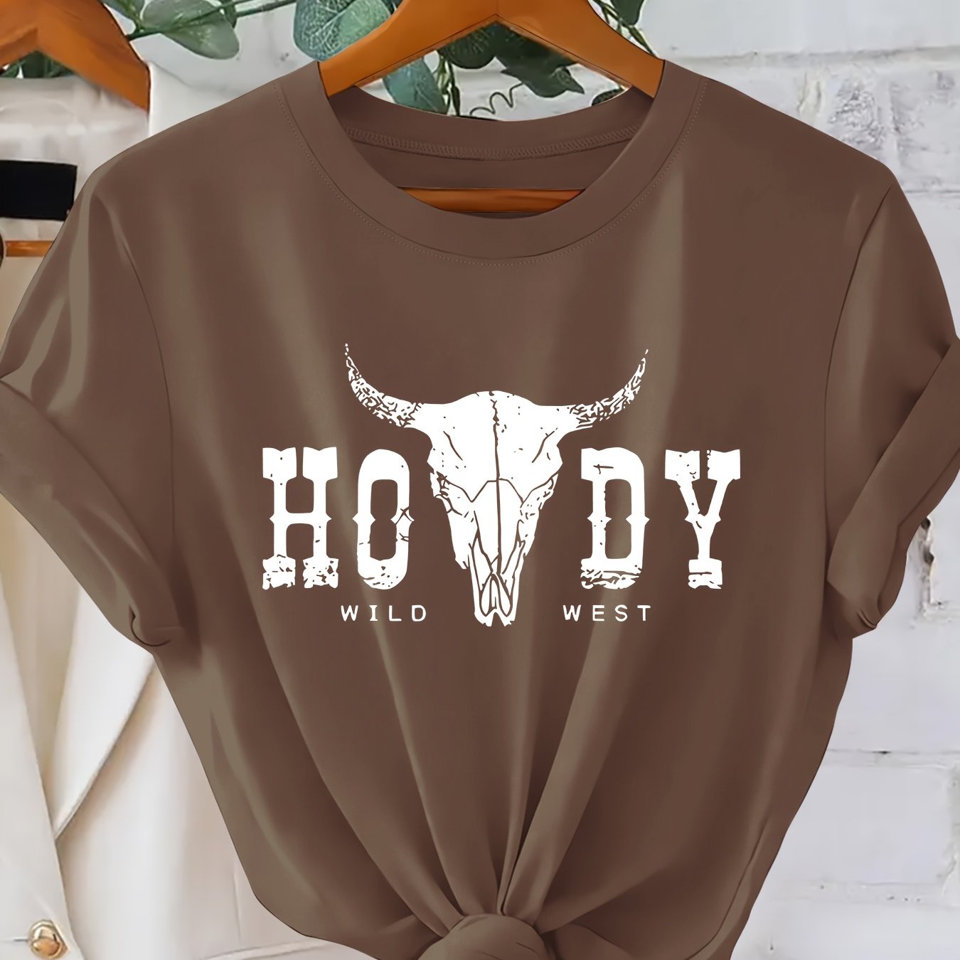 TEMU Howdy! Vintage-style Cow Skull Printed Women's Short-sleeve T-shirt For Spring And Summer, Perfect For Casual Wear. A Stylish Top With A Western