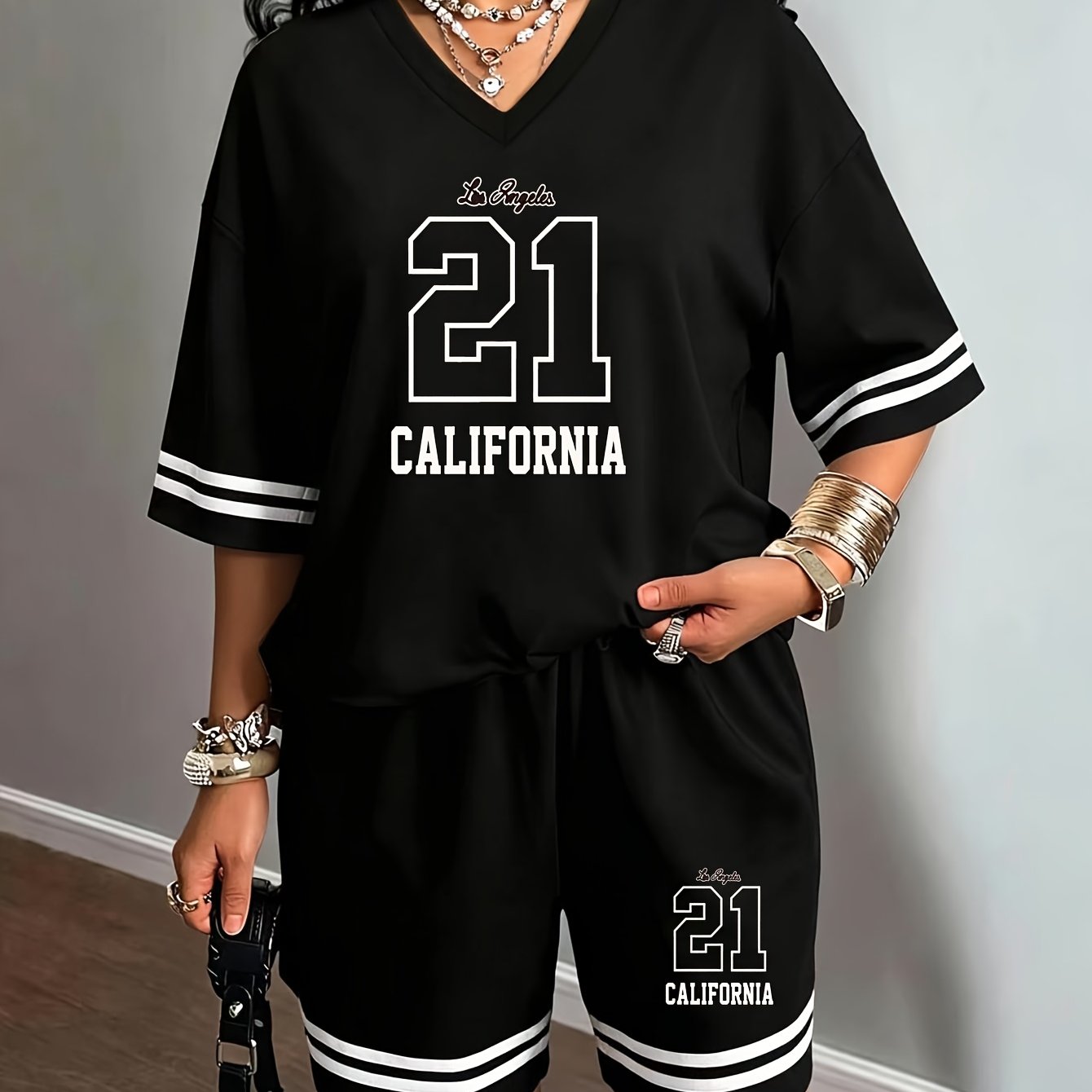 TEMU Style V-neck Short Sleeve And Shorts 2pcs Set, Number 21 Print, Stripes, Loose Fit Casual Sportswear For Women