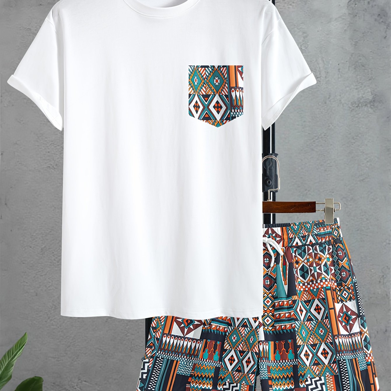 Men's Leisure Set: Short-sleeve T-shirt With Random Print Pocket + Shorts Set, Men's Casual Sportswear