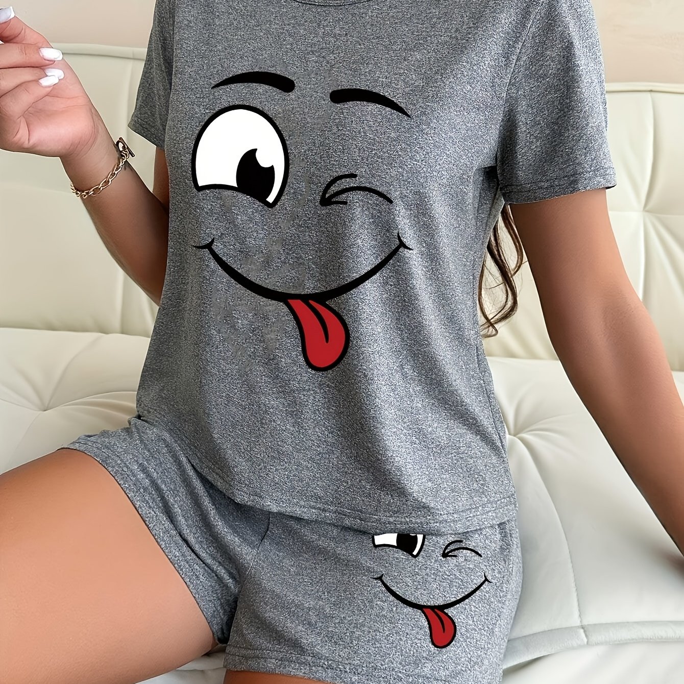 TEMU 2pcs Short Sleeve And Shorts Women's Loungewear Set - Cute Cartoon Smiling Print, Short Sleeve Top And Shorts, Breathable And Comfortable, Bow
