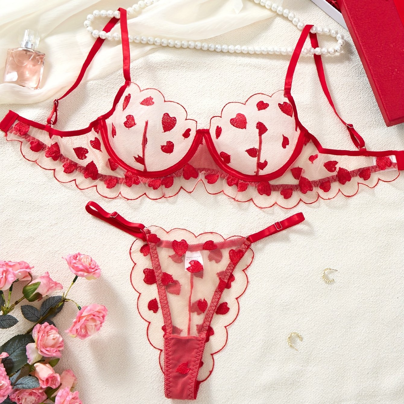 E-shop Rotes Herz Mesh Besticktes Dessous-Set, Durchsichtiger Bügel-BH Slip-Kombination, Gewellte Bestickte Dessous Slips, Reiner Begehrenswerter Stil,