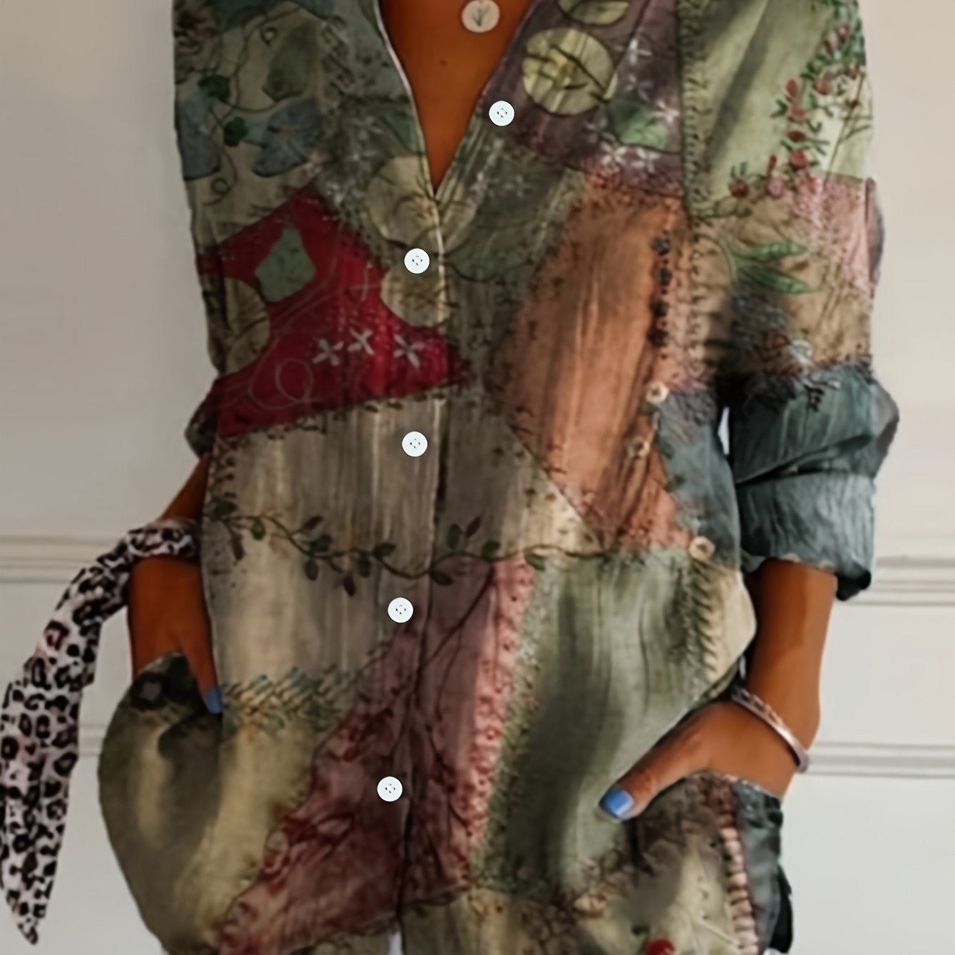 E-shop Damenshirt mit Langen Ärmeln und Knopfleiste - Vintage Blumenmuster mit Paisley & geometrischen Mustern, klassischer Kragen, maschinenwaschbar,