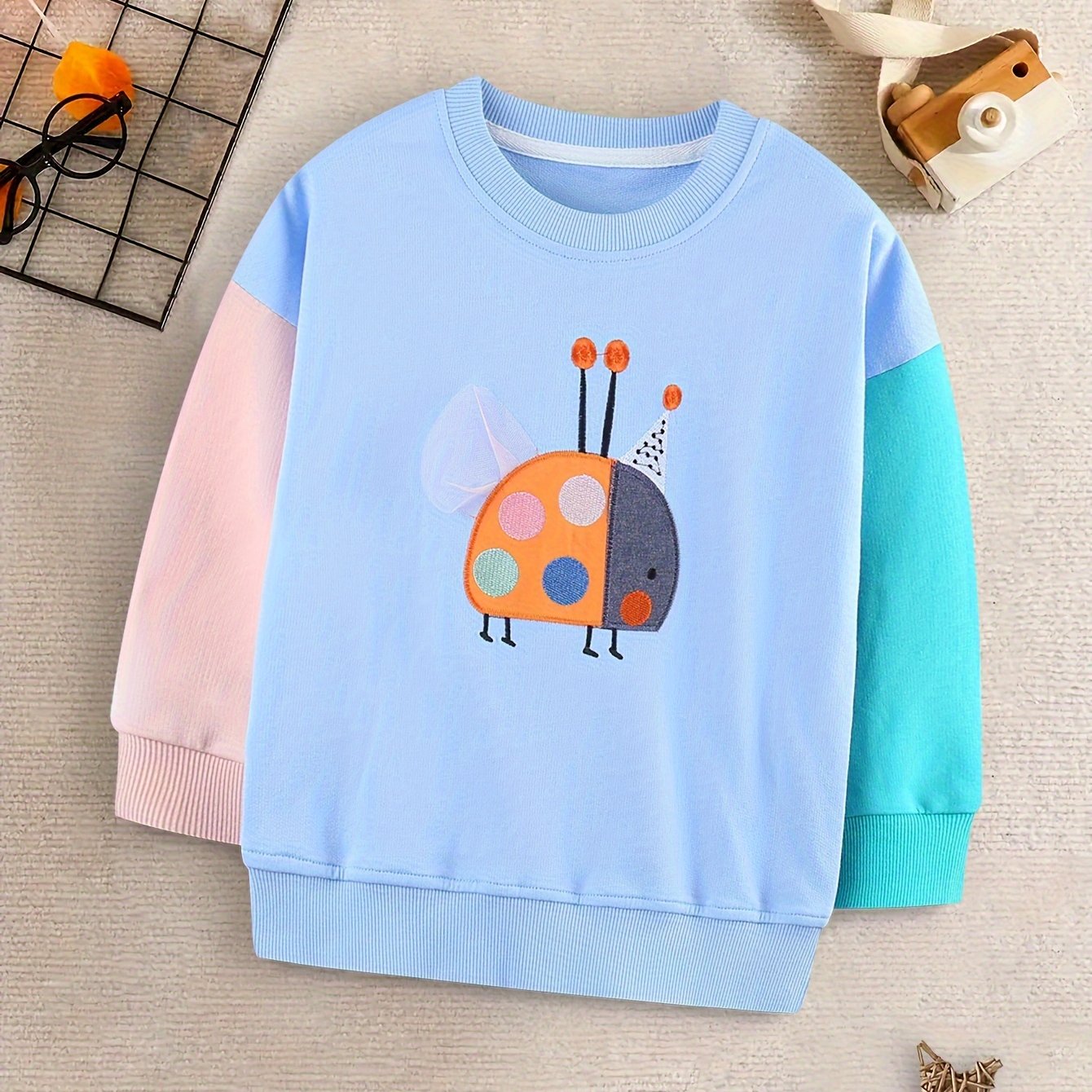 Image of Spring And Autumn Girls' Sweatshirt, Color-block Girls' Long-sleeve Pullover Sweatshirt, Cartoon Cute "insect" Pattern Top Suitable For , Shopping, Play, Photos, Back-to-school Gift