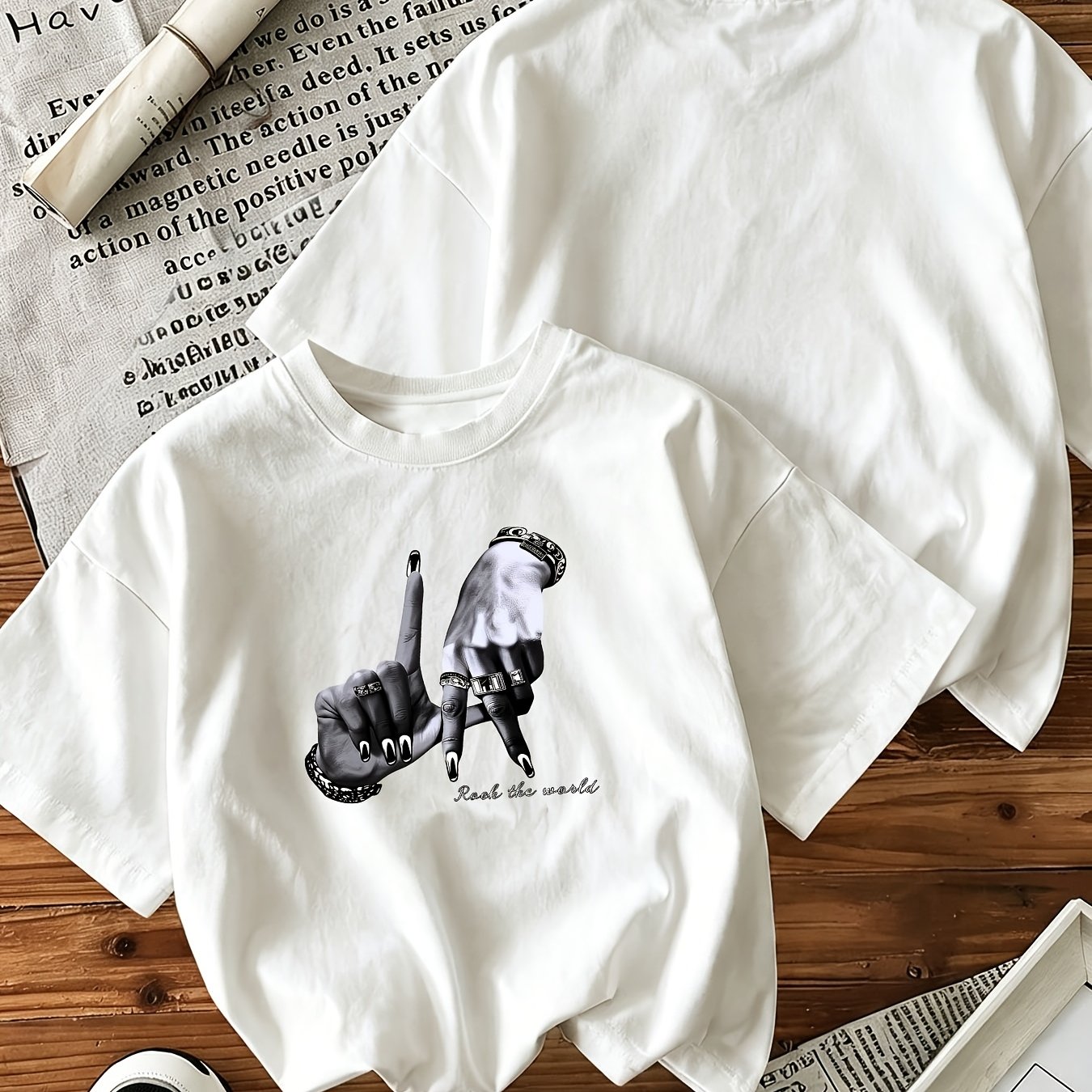 Image of Women's Oversized T-shirt Hand Gesture Rock Graphic Print Summer Streetwear Casual Loose