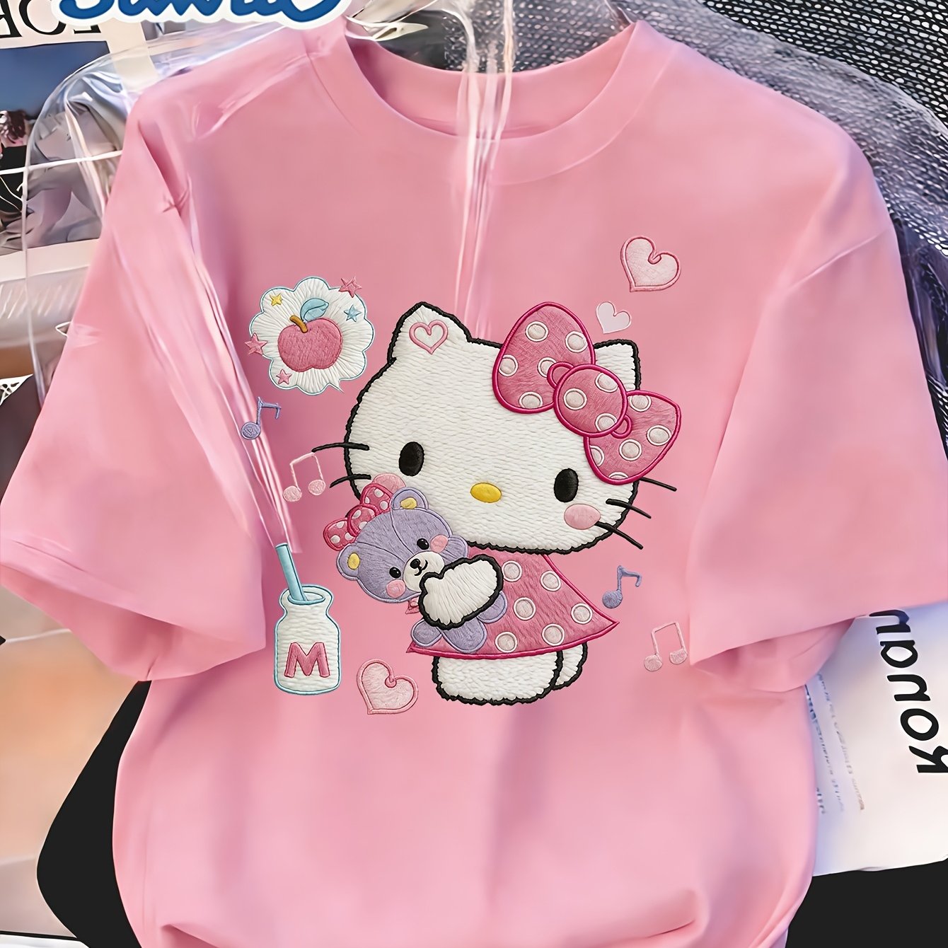 TEMU This Is A Ladies' Round-neck Short-sleeve T-shirt Featuring A Hello Kitty Hugging A With Elements, Perfect For Spring And Summer Casual Wear.