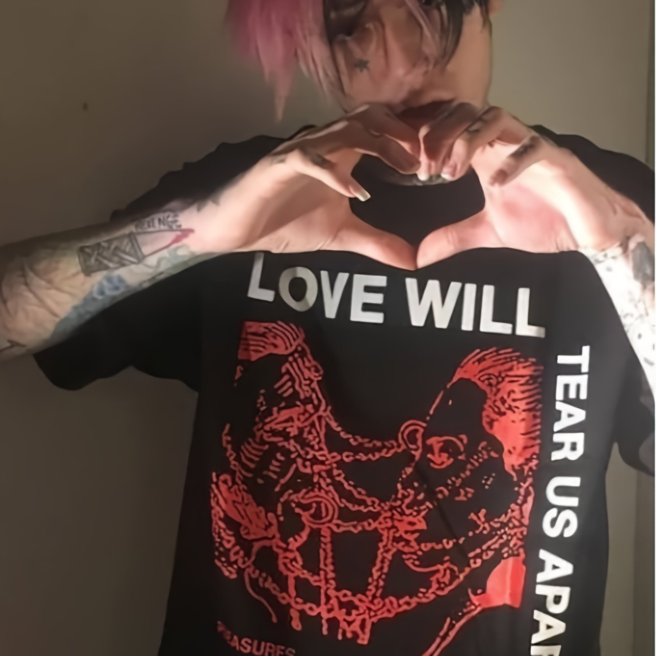 Lil P E Ep Men' Love Will Tear Us Apart T-shirt - Bohemian Neck Casual Shirt With Iconic Print, Regular Fit Suitable For Wear, Machine Washable For Everyday & Special Occasions