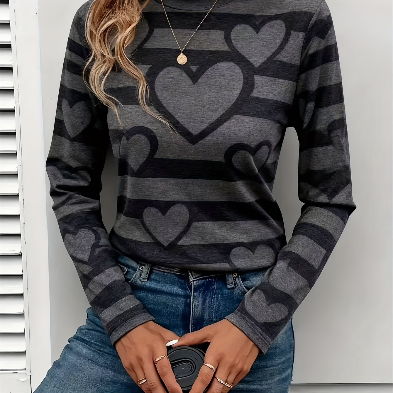 Image of Women's New Casual Round Neck Spring/autumn Fashion Striped Heart Print Long Sleeve T-shirt