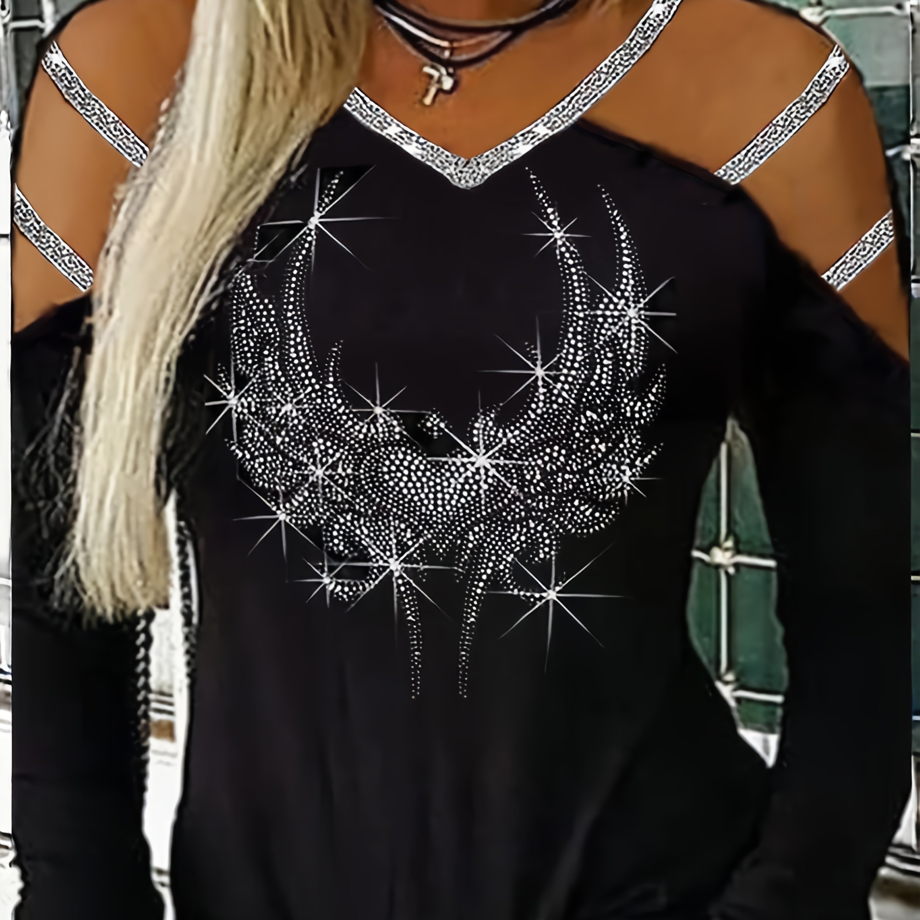 E-shop Stilvolles Damen-Label Sexy Schulterfreies Langarm-T-Shirt mit Glitzerherz für den Valentinstag