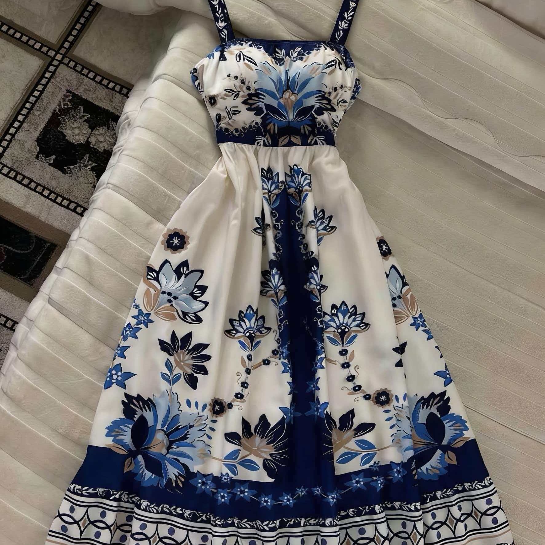Elegant And Comfortable Blue And White Positional Print Ruched Women's Dress With Spaghetti Straps M186