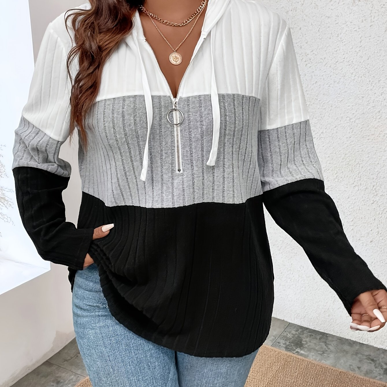 TEMU Plus Size - Plus Size - Women's Plus Size V-neck Zipper Detail Long Sleeve Soft Ribbed Fluffy Tricolor Casual Hoodie