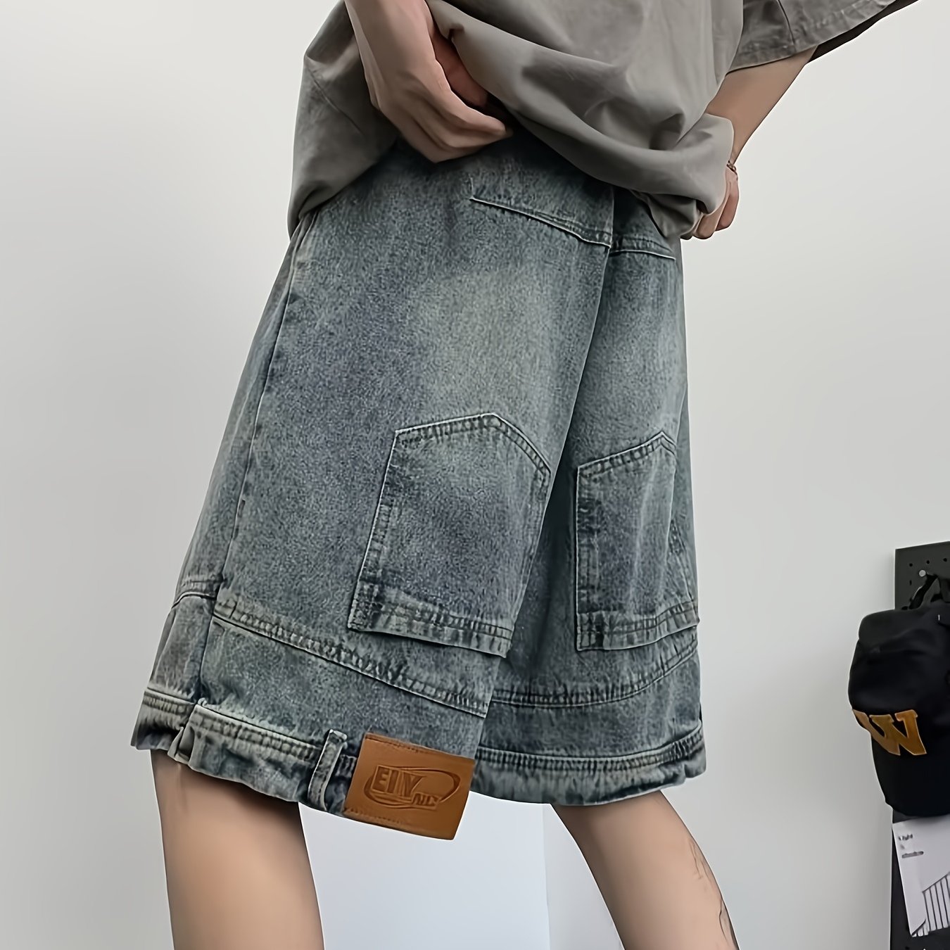 Image of High-street Niche Retro-design Denim Shorts For Men And Women, Suitable For Summer, Featuring A Thin Fabric, Loose Straight-leg Cut, And Versatile Styling As A Five- Of Shorts