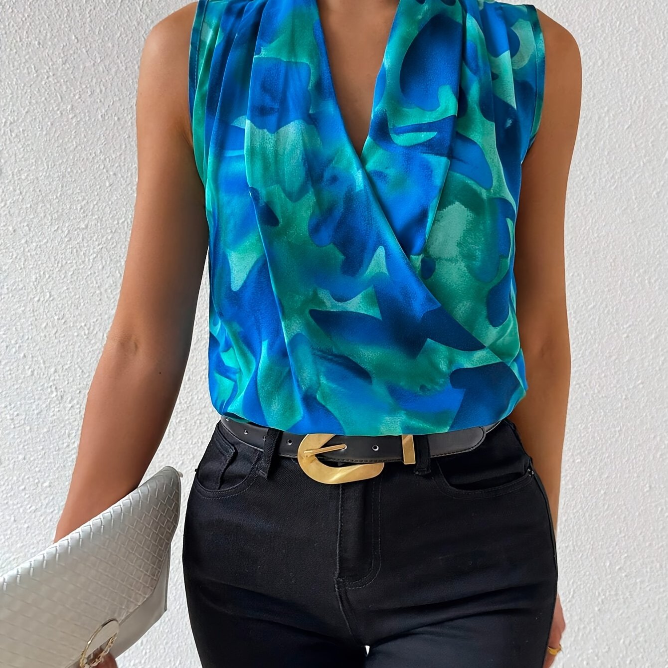 Raffinéa Women's V-neck Sleeveless Casual Spring/summer Shirt, Sleeveless Tops For Holidays