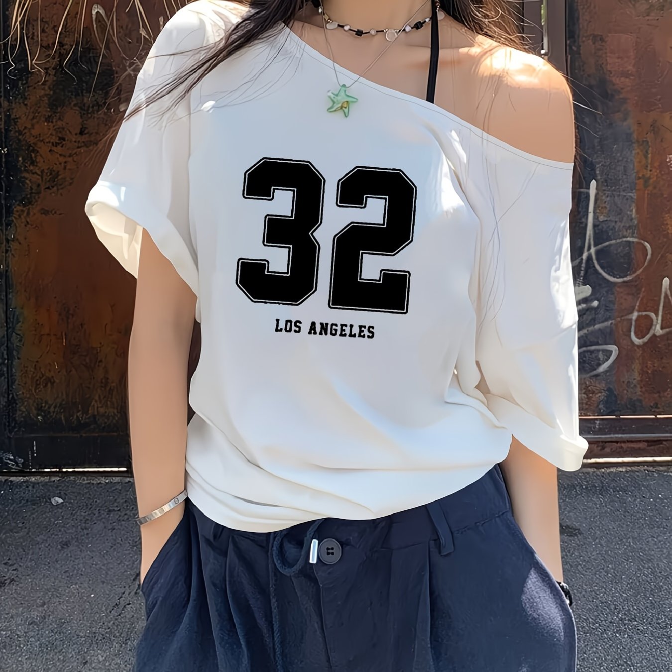 TEMU Fashionable And Elegant Women's Short-sleeved Off-shoulder Top With "32" Print, Casual And Relaxed Style