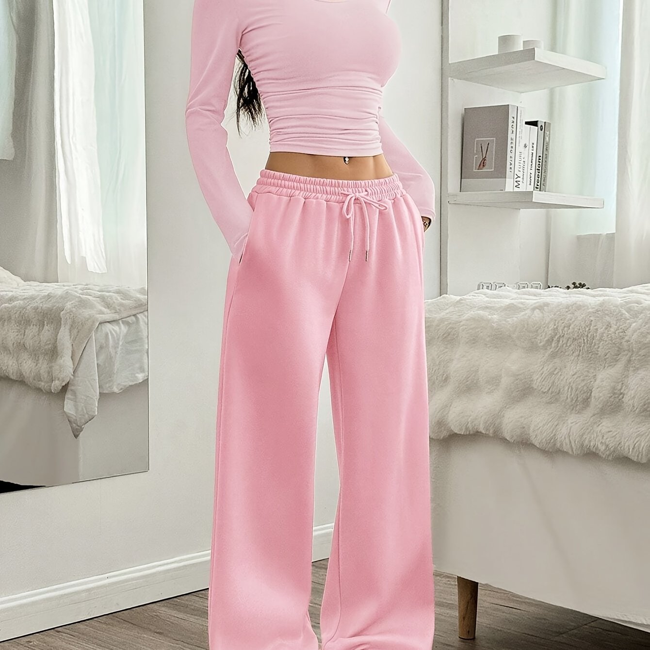 E-shop Frühling und Herbst 2-teiliges Damen-Set: Casual Rundhals-T-Shirt in Uni-Farbe mit Plisseeschnitt & Weite Hose mit Kordelzug