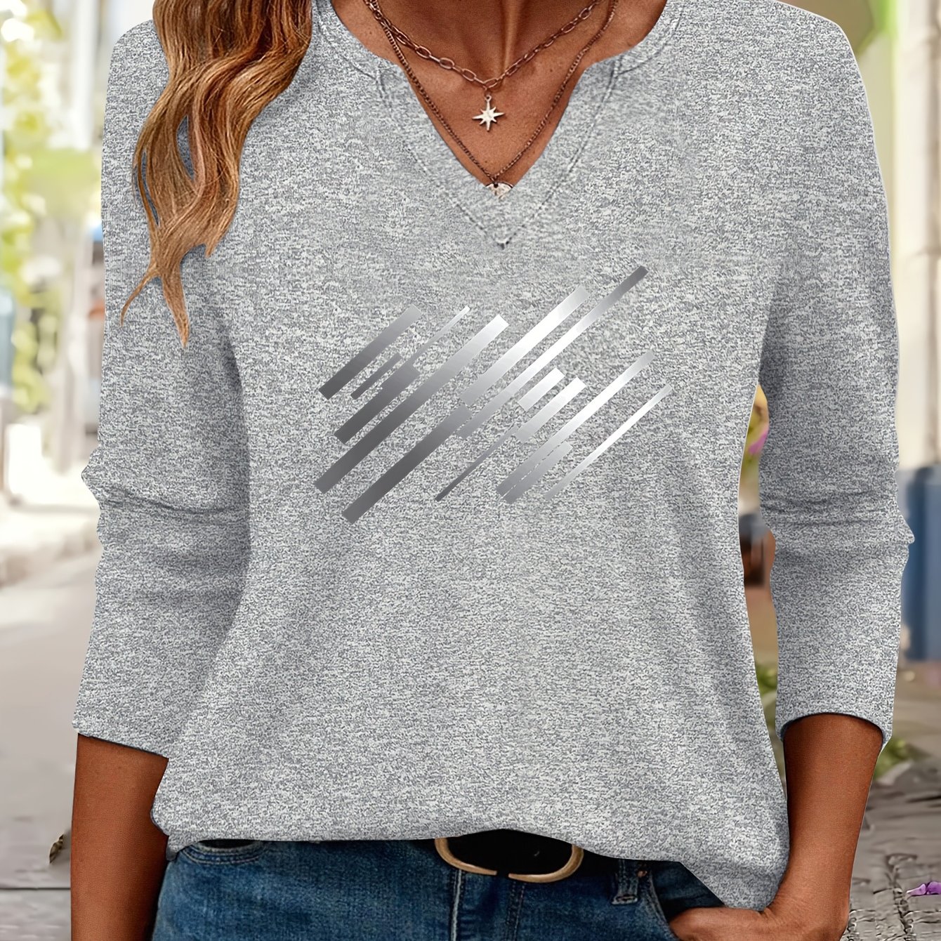 TEMU Tech-inspired And Abstract, This Silvery-gray Gradient Diagonal Line Pattern Printed V-neck Three-quarter Sleeve T-shirt Is A Casual Base Layer