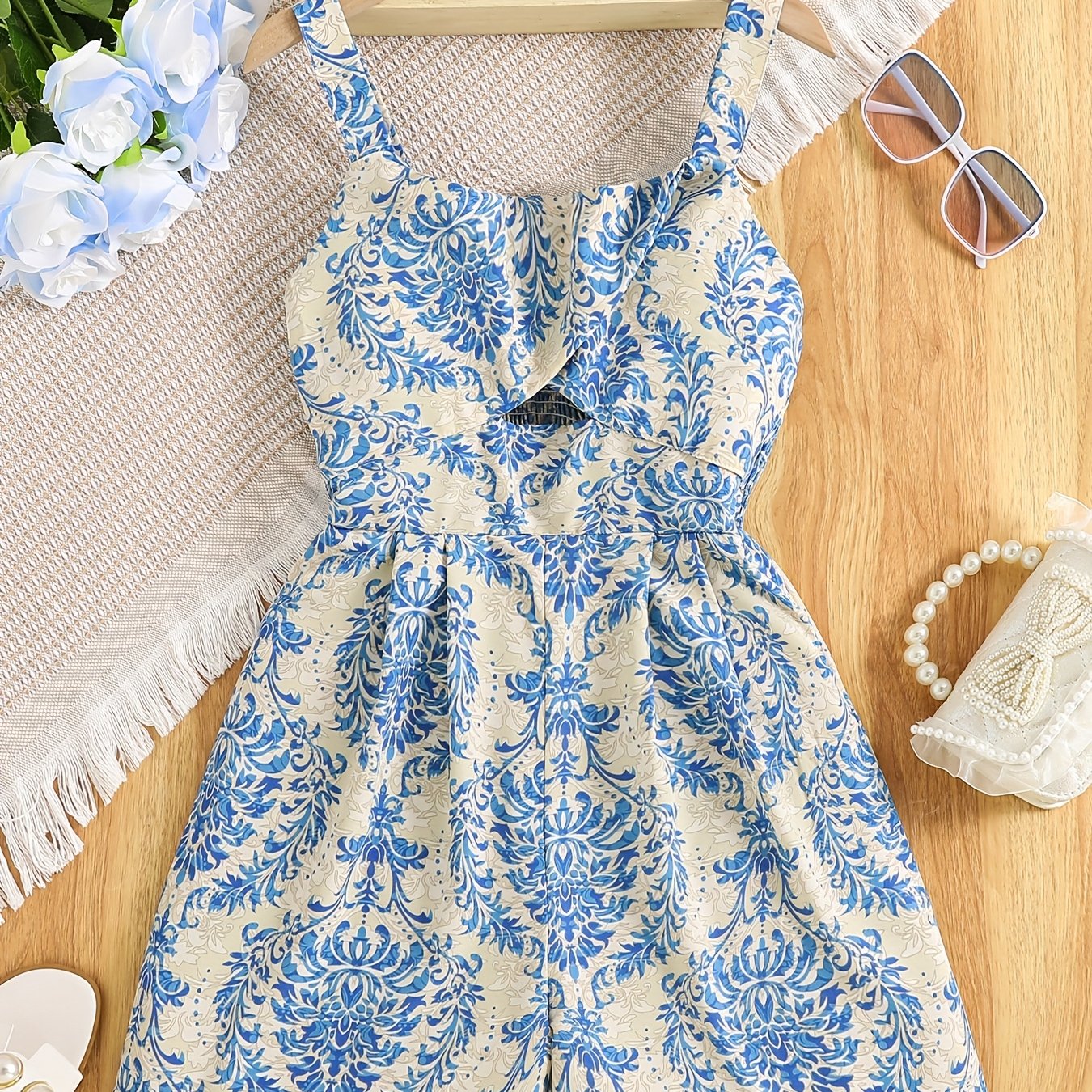 Image of Girls' Jumpsuit, Teen Jumpsuit, Spaghetti Strap Style, Front Cut-out Design, Waist-cinching, Fashionable Streetwear, Perfect For Outdoor, For Teenager